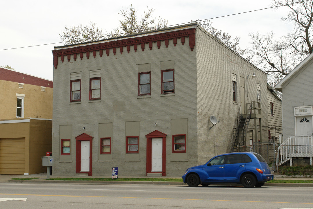 613-615 N Fulton Ave in Evansville, IN - Building Photo