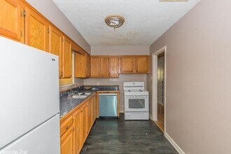 45 Whitmore Cir in Little Rock, AR - Building Photo - Building Photo
