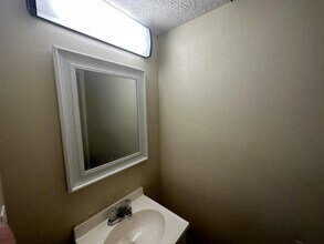 9456 Lexington Cir in Charlotte, NC - Building Photo - Building Photo