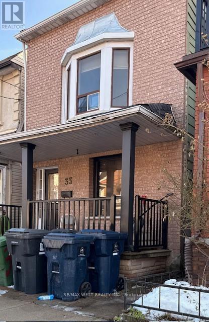 property at 33 Lappin Ave