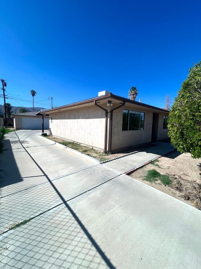 72203 Sun Valley Dr in Twentynine Palms, CA - Building Photo - Building Photo