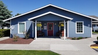 310 Klickitat St in Umatilla, OR - Building Photo