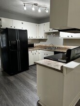 2005 S 8th in Waco, TX - Building Photo - Building Photo