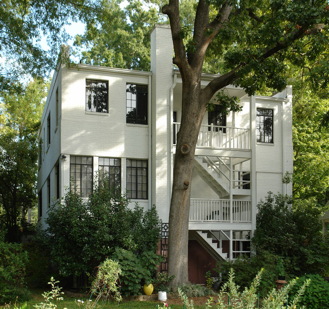 Emanuel J. Evans House in Durham, NC - Foto de edificio - Building Photo