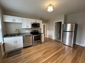 76 Fairhaven Rd in Worcester, MA - Building Photo