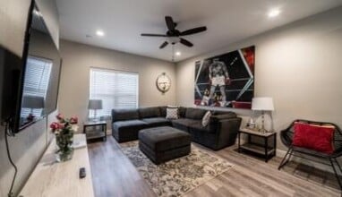 1518 Avenue W in Lubbock, TX - Building Photo - Building Photo