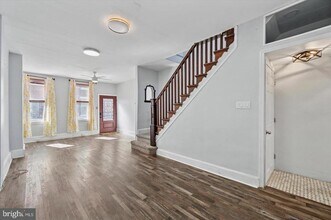 1039 W Russell St in Philadelphia, PA - Building Photo - Building Photo