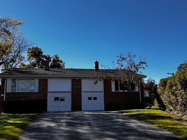 563 Ivy Ct in Lake Forest, IL - Building Photo