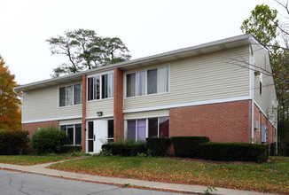 Park Avenue West Apartments in Mansfield, OH - Foto de edificio - Building Photo