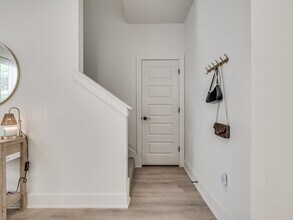 Henderson Townhomes in Stillwater, OK - Foto de edificio - Building Photo