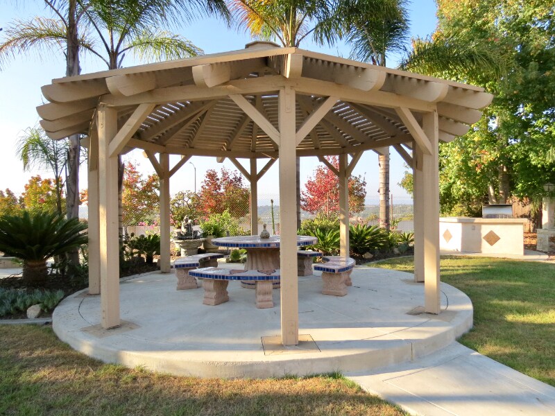 2414 Sonora Ct in Carlsbad, CA - Building Photo