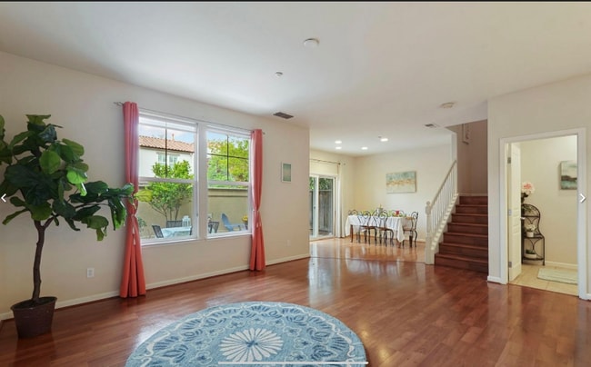 property at 223 S Veracruz Pl
