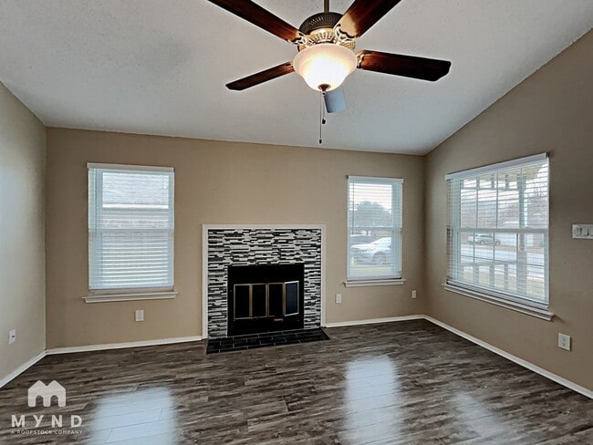 12331 Tomanet Trail in Austin, TX - Building Photo - Building Photo