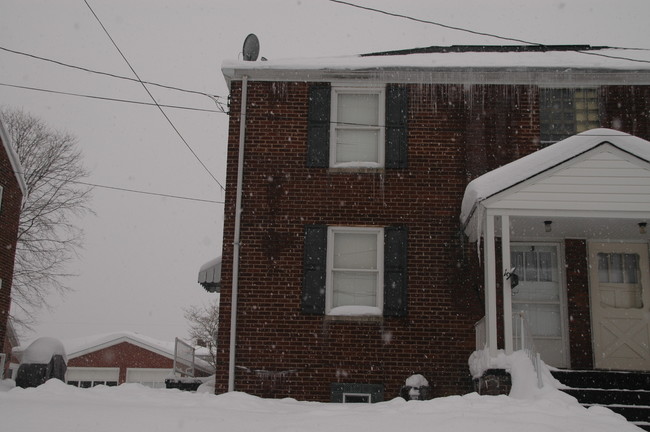 21-23 E 4th Ave in Latrobe, PA - Building Photo - Building Photo