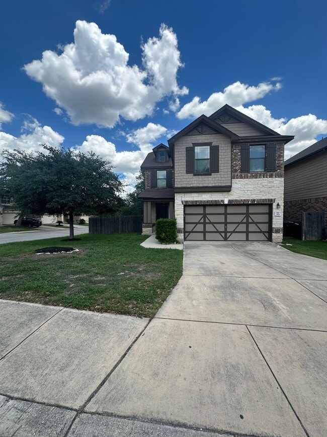 914 Spello Cir in San Antonio, TX - Foto de edificio - Building Photo