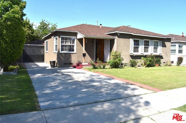 property at 4138 Commonwealth Ave