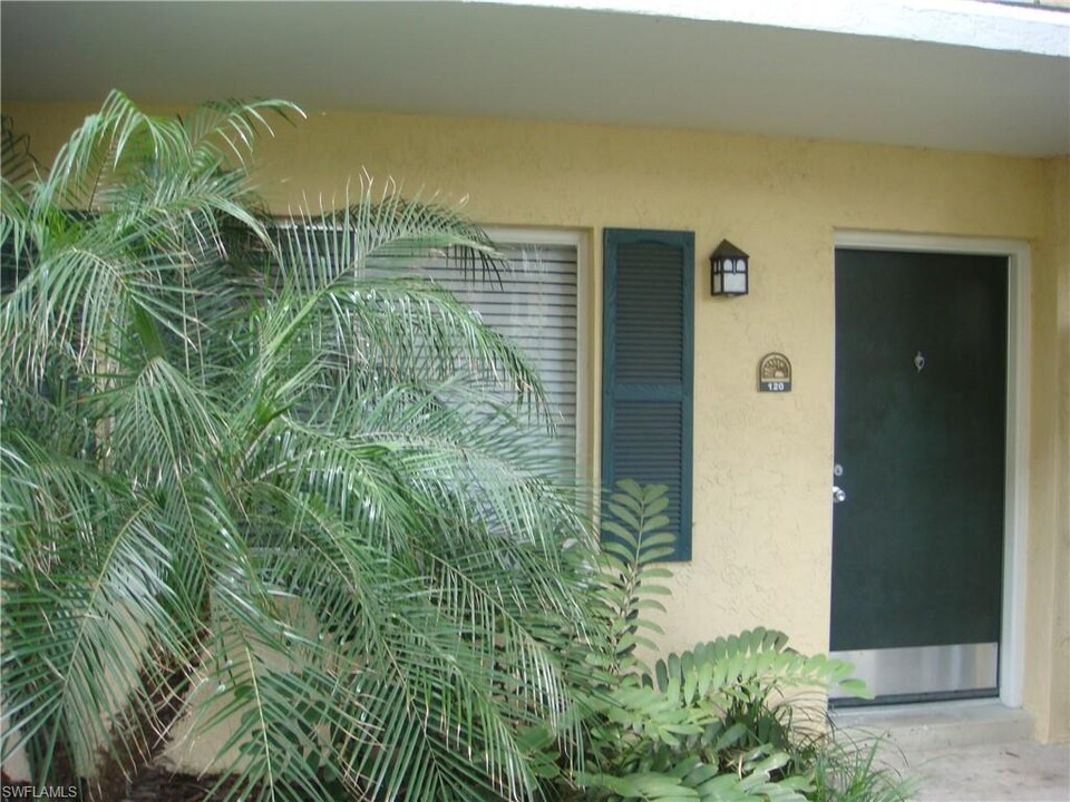 122 Water Front Way-Unit -120 in Altamonte Springs, FL - Building Photo
