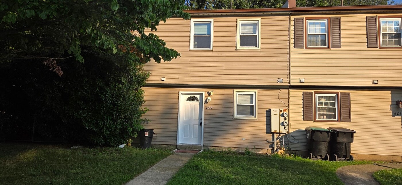 622 Tara Dr in Sicklerville, NJ - Building Photo