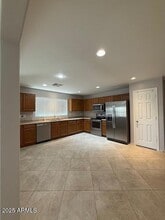 1605 E Leaf Rd, Unit S201 in San Tan Valley, AZ - Foto de edificio - Building Photo
