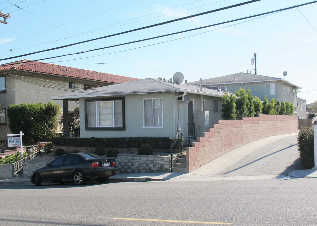 1367-1373 W 7th St in San Pedro, CA - Building Photo