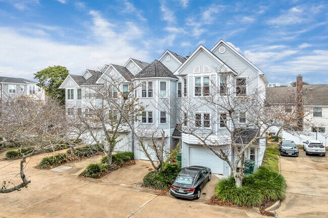 803-814 Baltic Walk