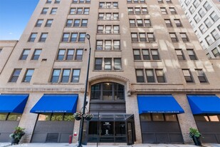 Printer's Square in Chicago, IL - Building Photo