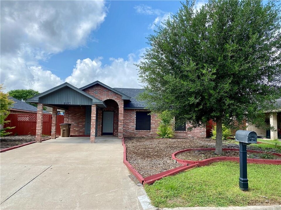 2708 Guajillo St in Edinburg, TX - Building Photo