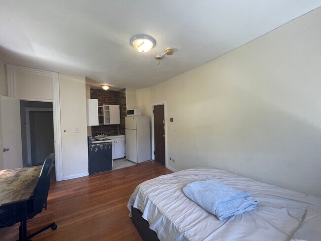 32 Anderson St, Unit 10 in Boston, MA - Foto de edificio - Building Photo
