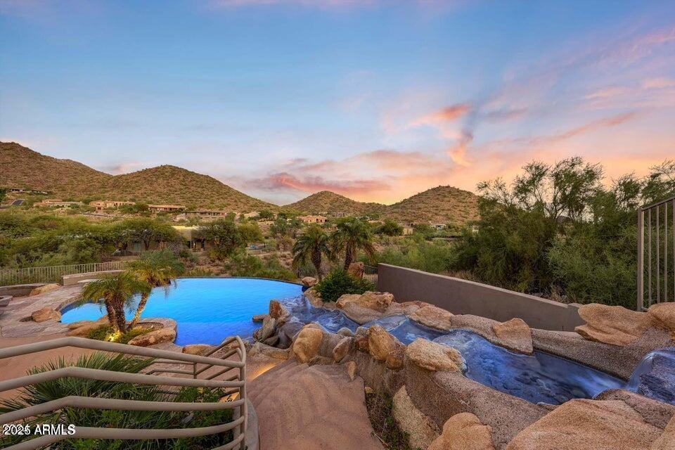 12943 E Corrine Dr in Scottsdale, AZ - Building Photo