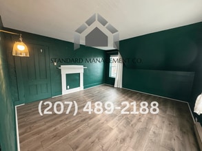 8 Elm St in Fairfield, ME - Building Photo - Building Photo