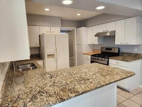 3000 Ray Wood Dr in Austin, TX - Building Photo - Building Photo