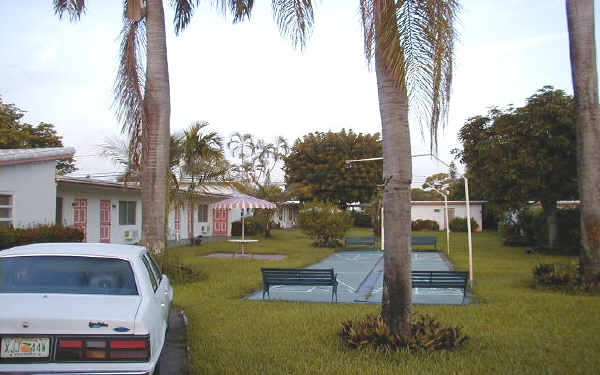 1021 NE 17th Way in Fort Lauderdale, FL - Building Photo - Building Photo