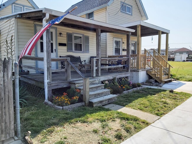 123 W Andrews Ave in Wildwood, NJ - Building Photo - Building Photo