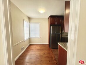 149 S Gramercy Pl in Los Angeles, CA - Building Photo - Building Photo