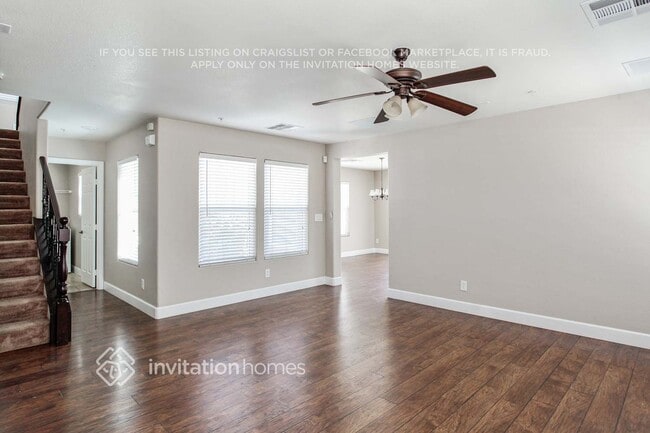 686 Point Bluff St in Henderson, NV - Building Photo - Building Photo