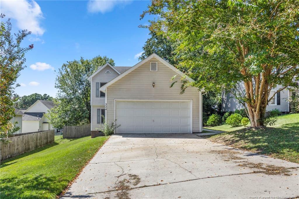324 Nettletree Ln in Fayetteville, NC - Building Photo