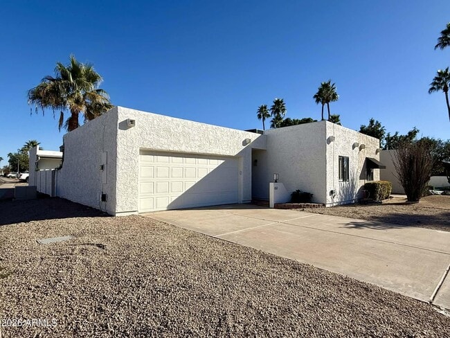 313 S Desert Ave in Litchfield Park, AZ - Building Photo - Building Photo