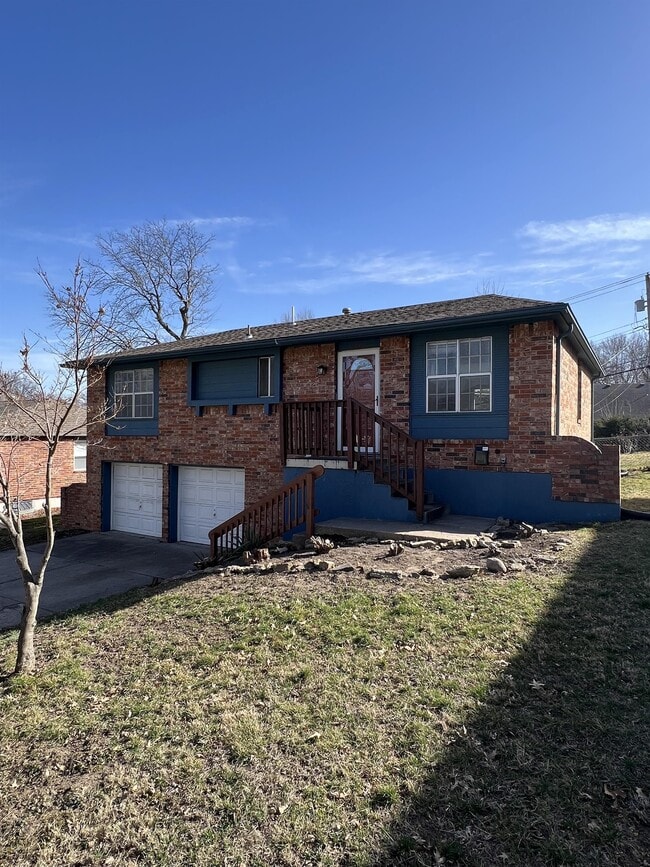 property at 16913 E 35th Terrace S