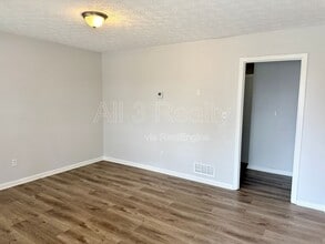 88 Church St in Mcdonough, GA - Building Photo - Building Photo