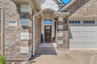 131 Roucourt Loop in College Station, TX - Building Photo - Building Photo
