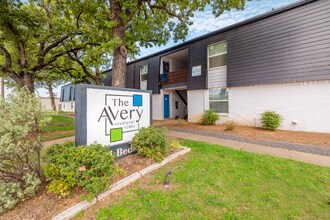 531 Bedford Rd, Unit 218 in Bedford, TX - Foto de edificio - Building Photo