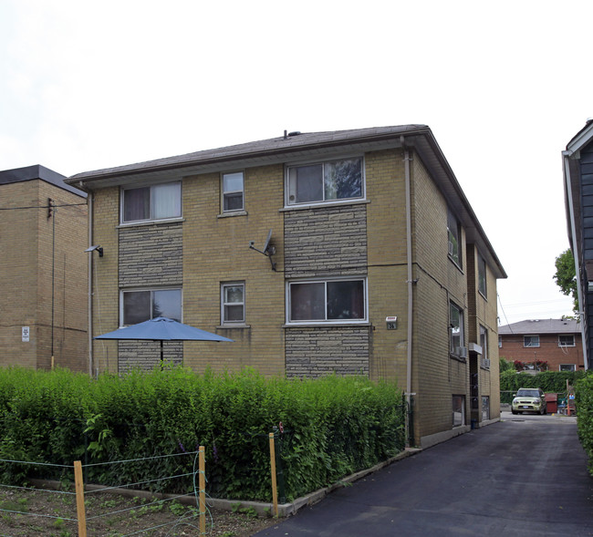 36 Cavell Ave in Toronto, ON - Building Photo - Building Photo