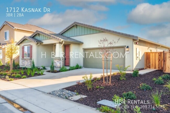 1712 Kasnak Dr in Manteca, CA - Building Photo - Building Photo