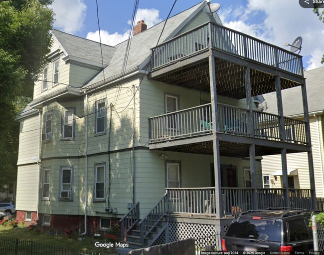 147 Willow Ave, Unit 3