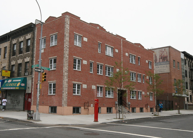 612 Prospect Pl in Brooklyn, NY - Building Photo - Building Photo