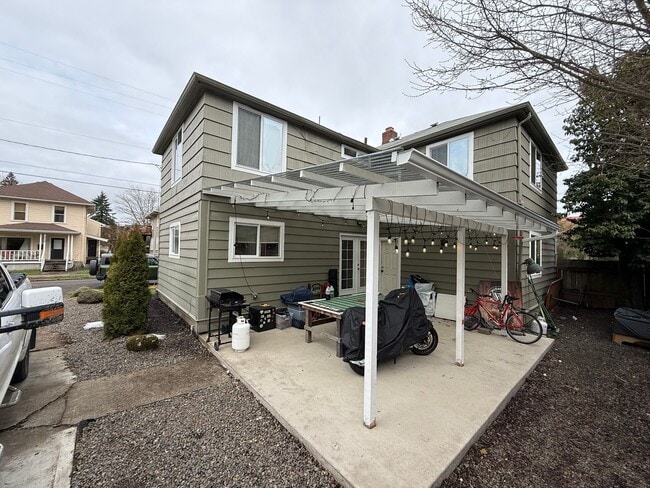 245 NW 12th St in Corvallis, OR - Building Photo - Building Photo