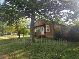 3901 Peachtree Ave in Louisville, KY - Building Photo