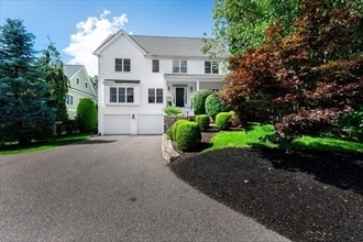 property at 14 Brattle Ln