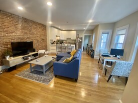 18 Chandler St, Unit 2 in Somerville, MA - Building Photo