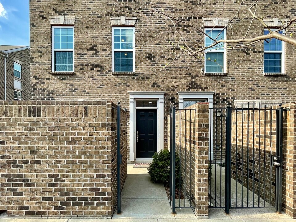 219 Ice Ave in Dayton, OH - Building Photo